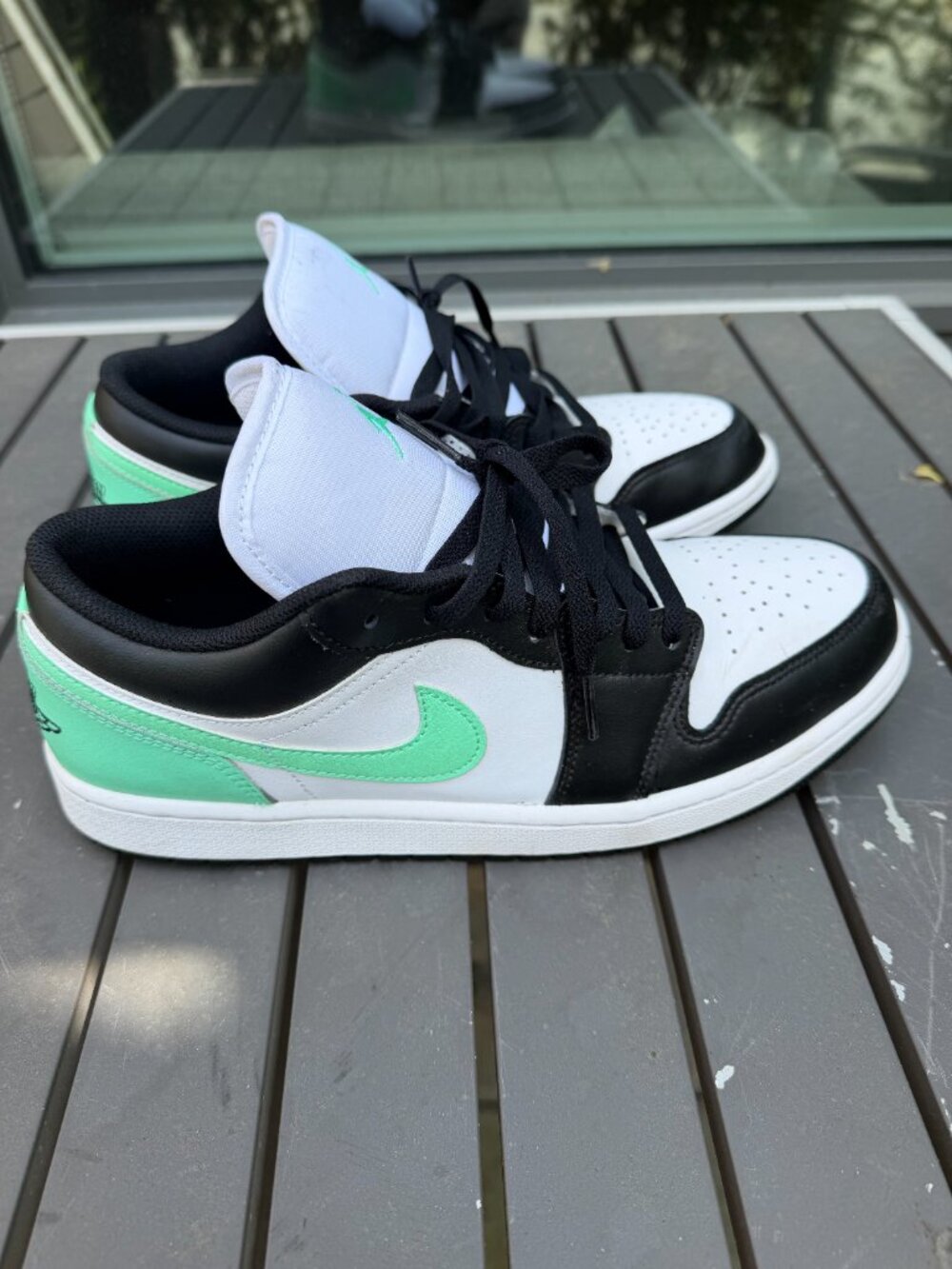 Air Jordan 1 Low “Green Glow